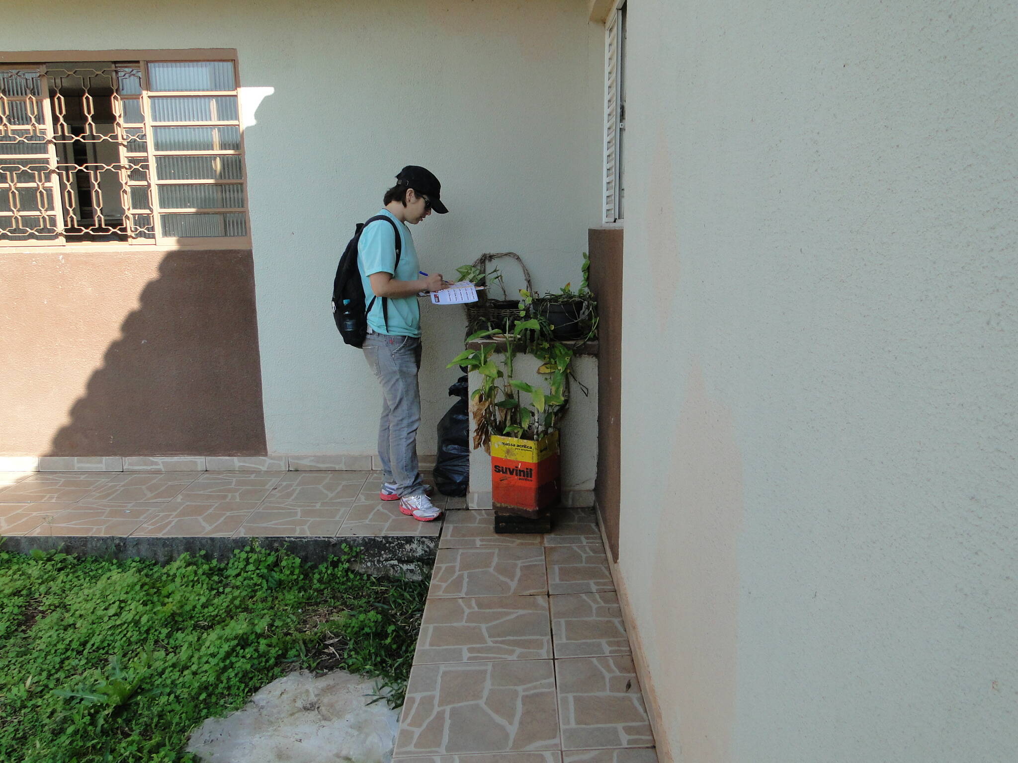 Exército e agentes comunitários vão às ruas na luta contra a dengue