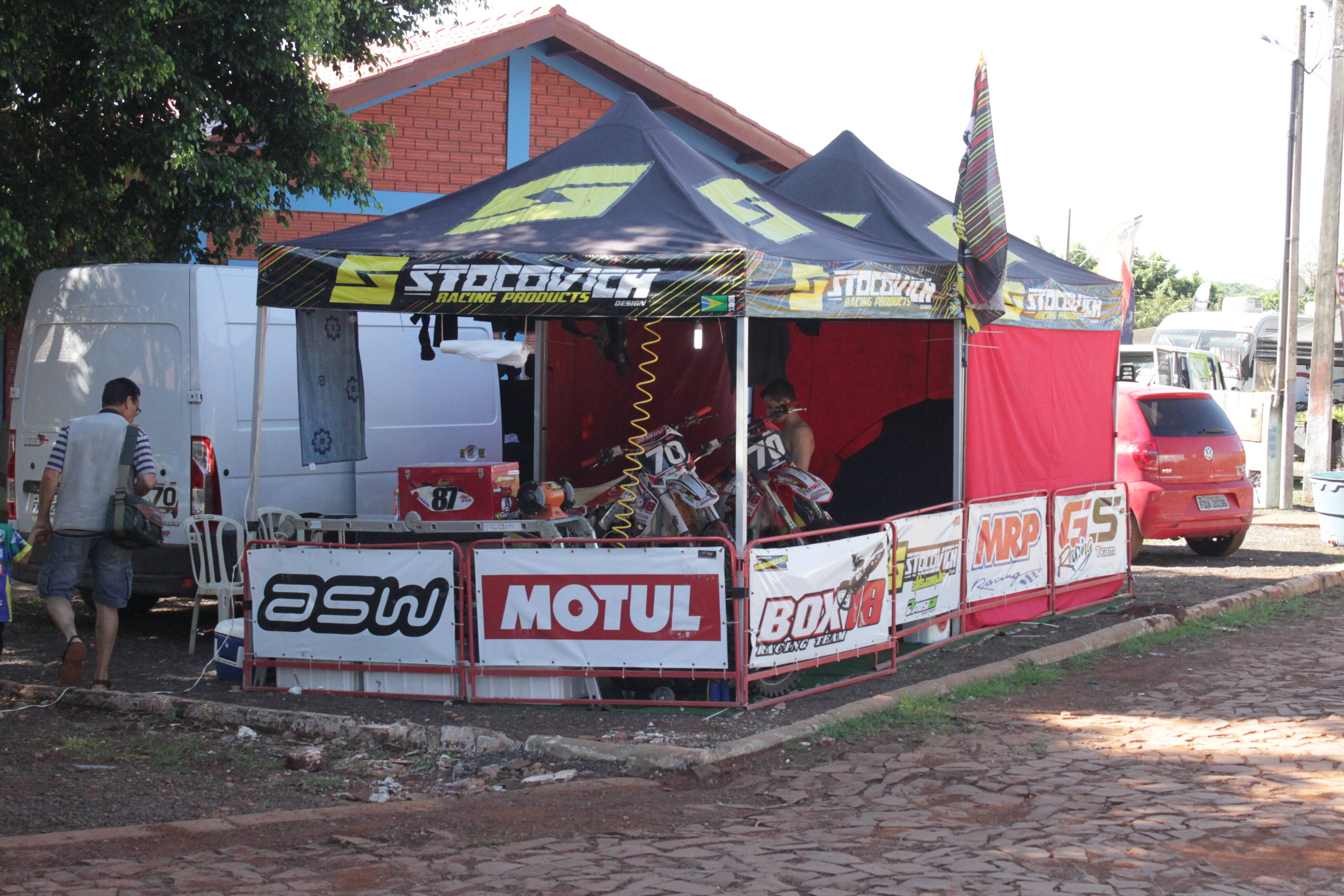 Motocross: Organizadores e competidores reclamam da estrutura de Foz