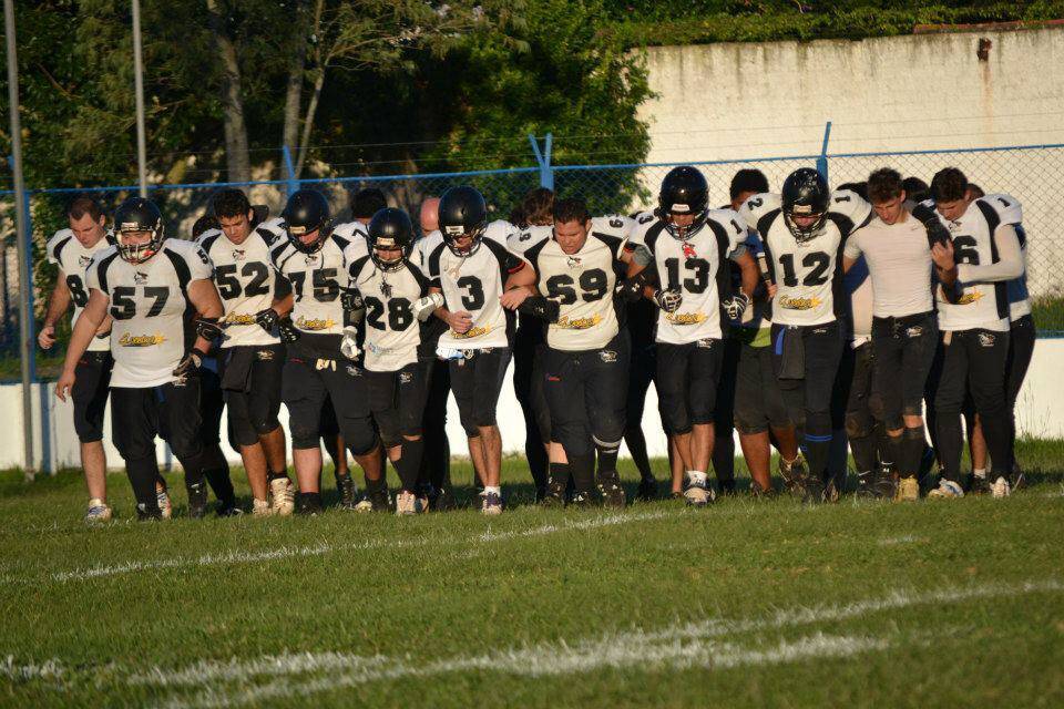 Foz Black Sharks conquista a Copa Integração de Futebol Americano