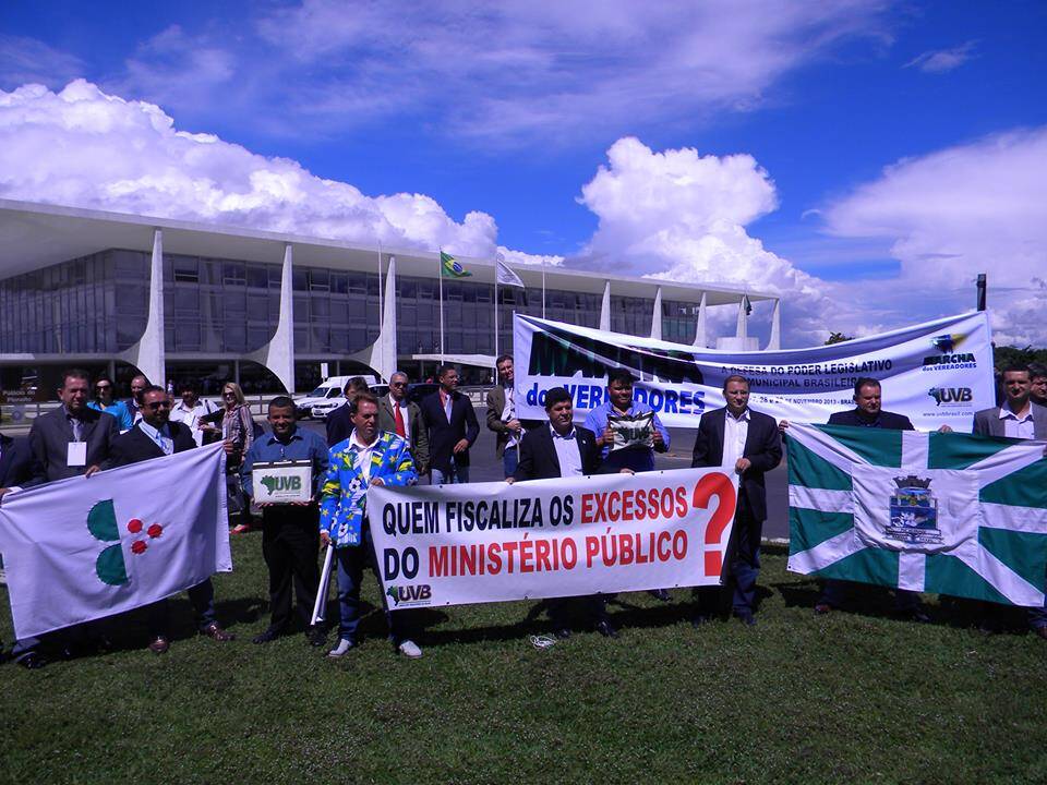 Vereadores de Foz participam de encontro nacional em Brasília