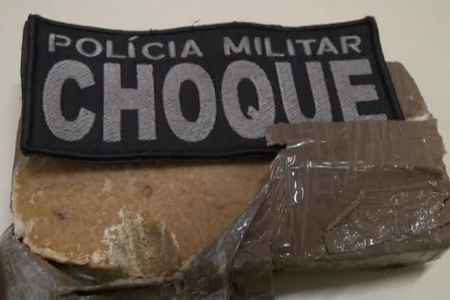 Menor é apreendido com 1kg de crack