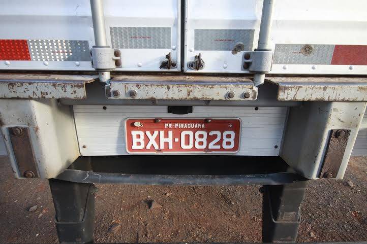 Policia apreende 700kg de maconha em caminhão abandonado