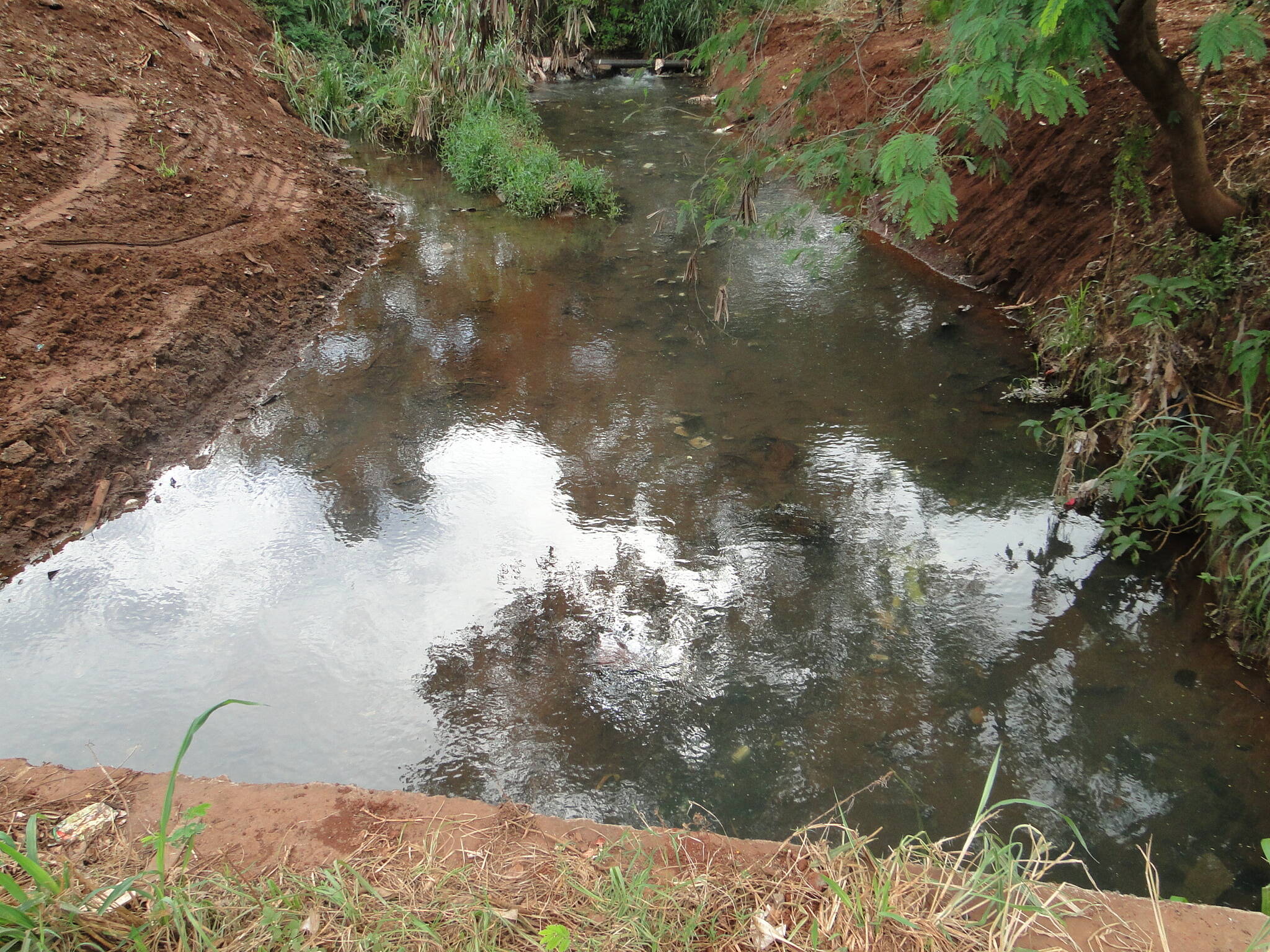Começam as reformas na ponte do Rio Boicy