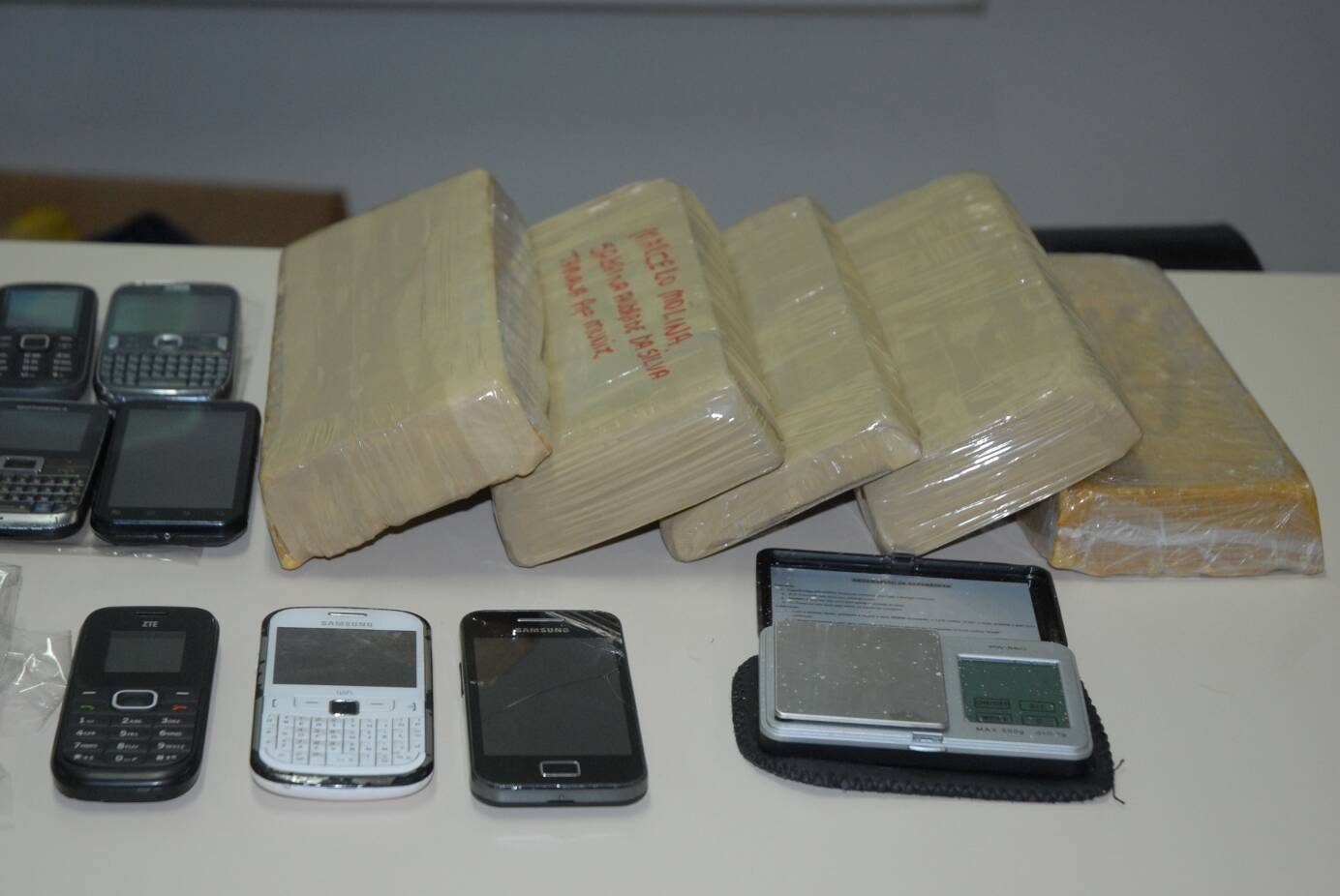 Polícia Civil desmonta quadrilha de assaltos a bancos e tráfico de drogas