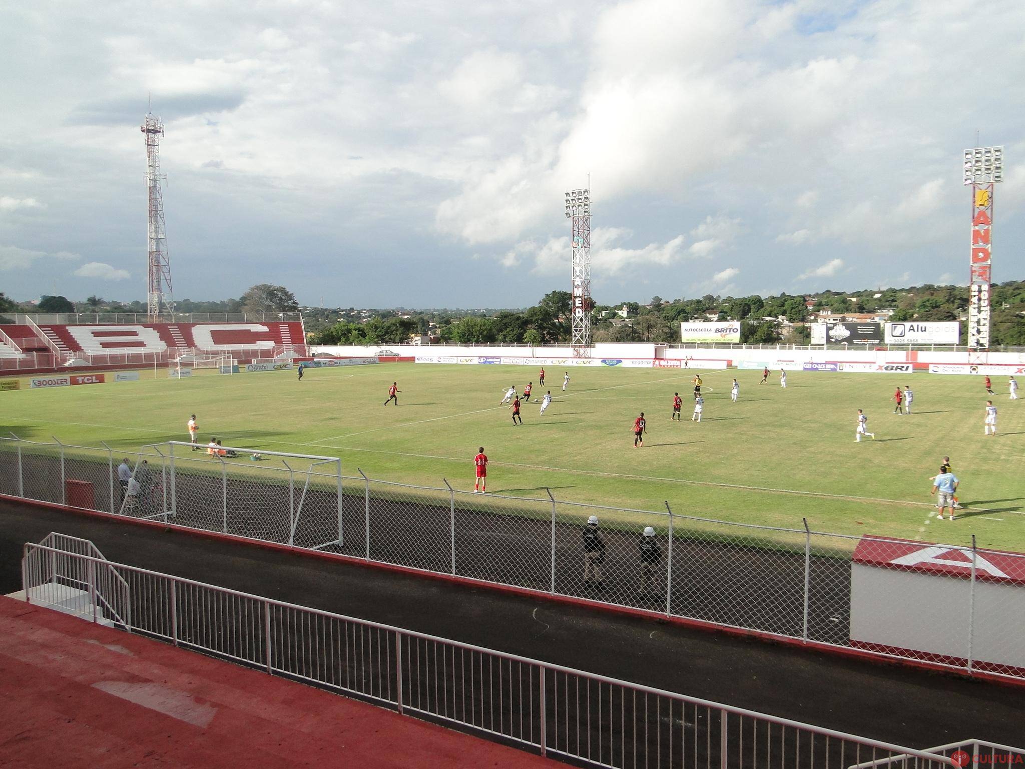 Foz Futebol perde de virada no Paranaense sub-18