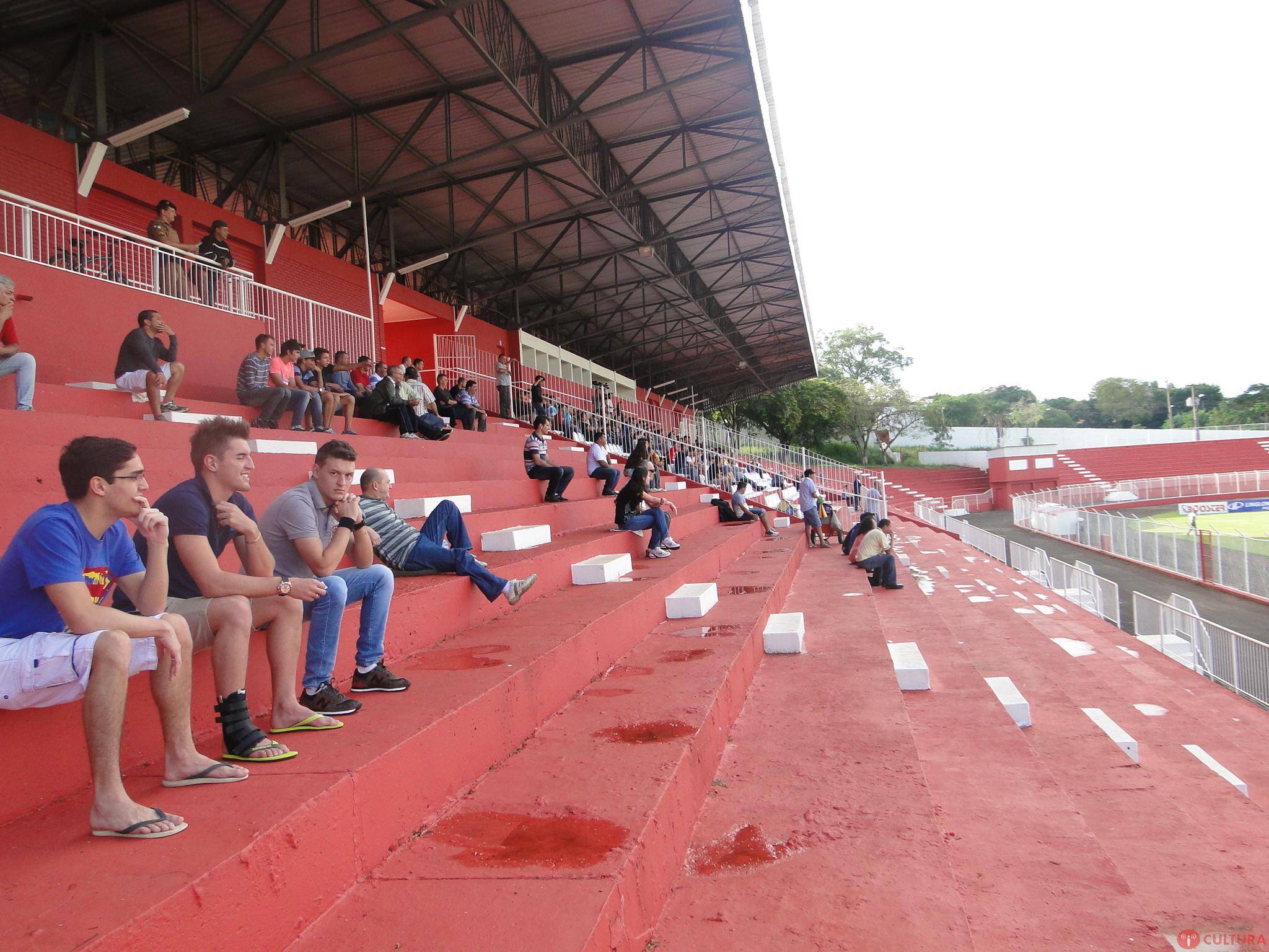 Foz Futebol perde de virada no Paranaense sub-18