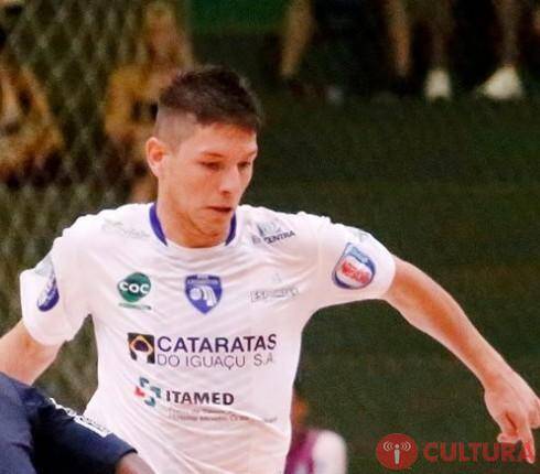 Pivô Papão anuncia saída do Foz Cataratas Futsal