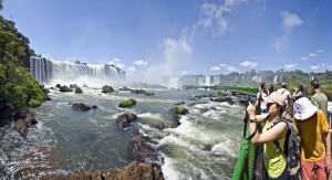 cataratas-do-iguacu-brasil-passarela