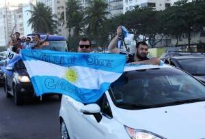 140614argentinos_copacabana_rj_1834pm
