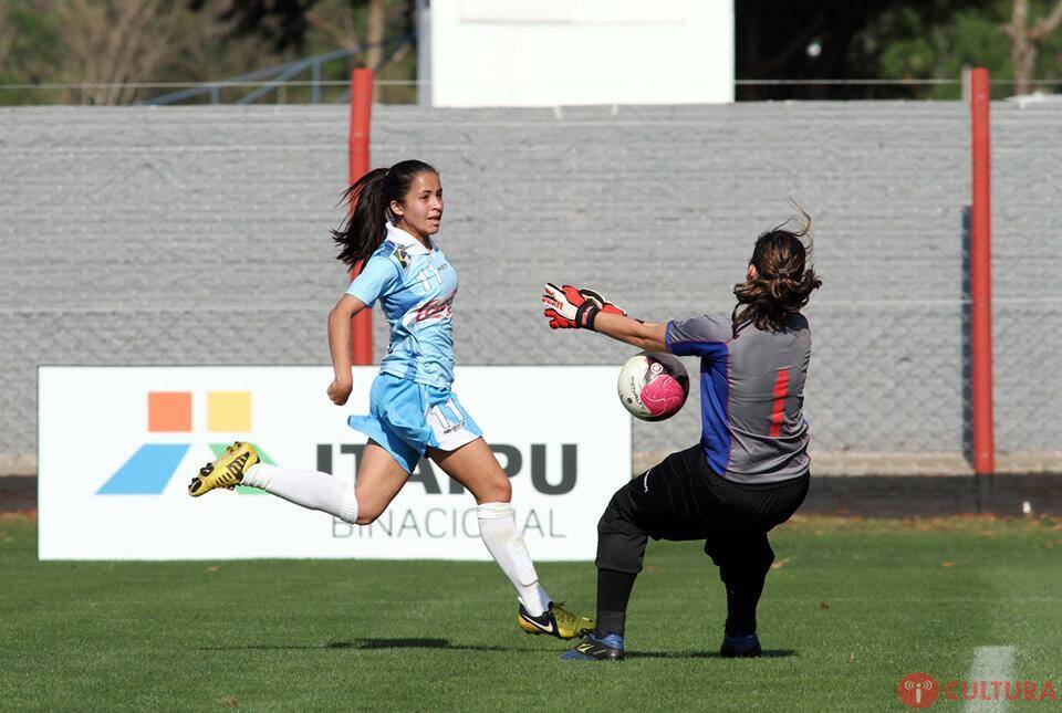 Foz Cataratas estreia com goleada no Paranaense Feminino