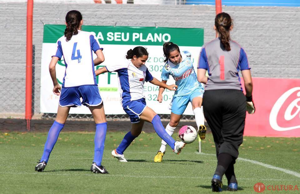 Foz Cataratas estreia com goleada no Paranaense Feminino