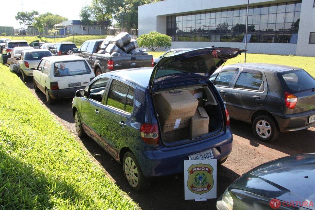 PF apreende onze veículos carregados com contrabando
