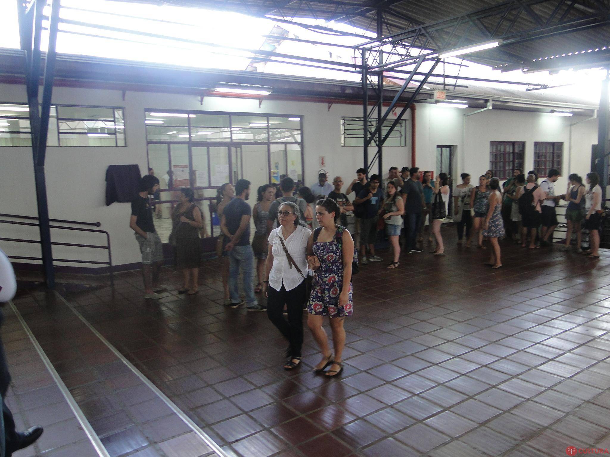 Família e amigos prestam homenagem a Martina Piazza Conde