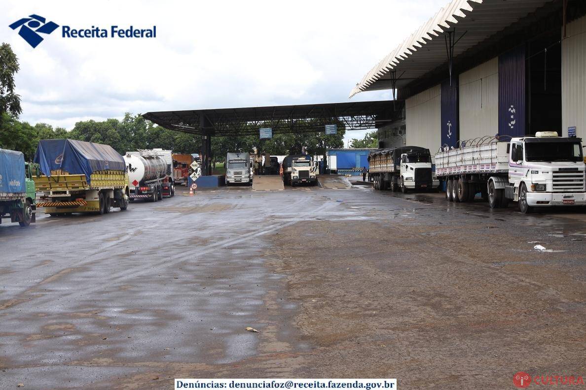 Porto Seco de Foz bate recorde de liberação de cargas em 2014