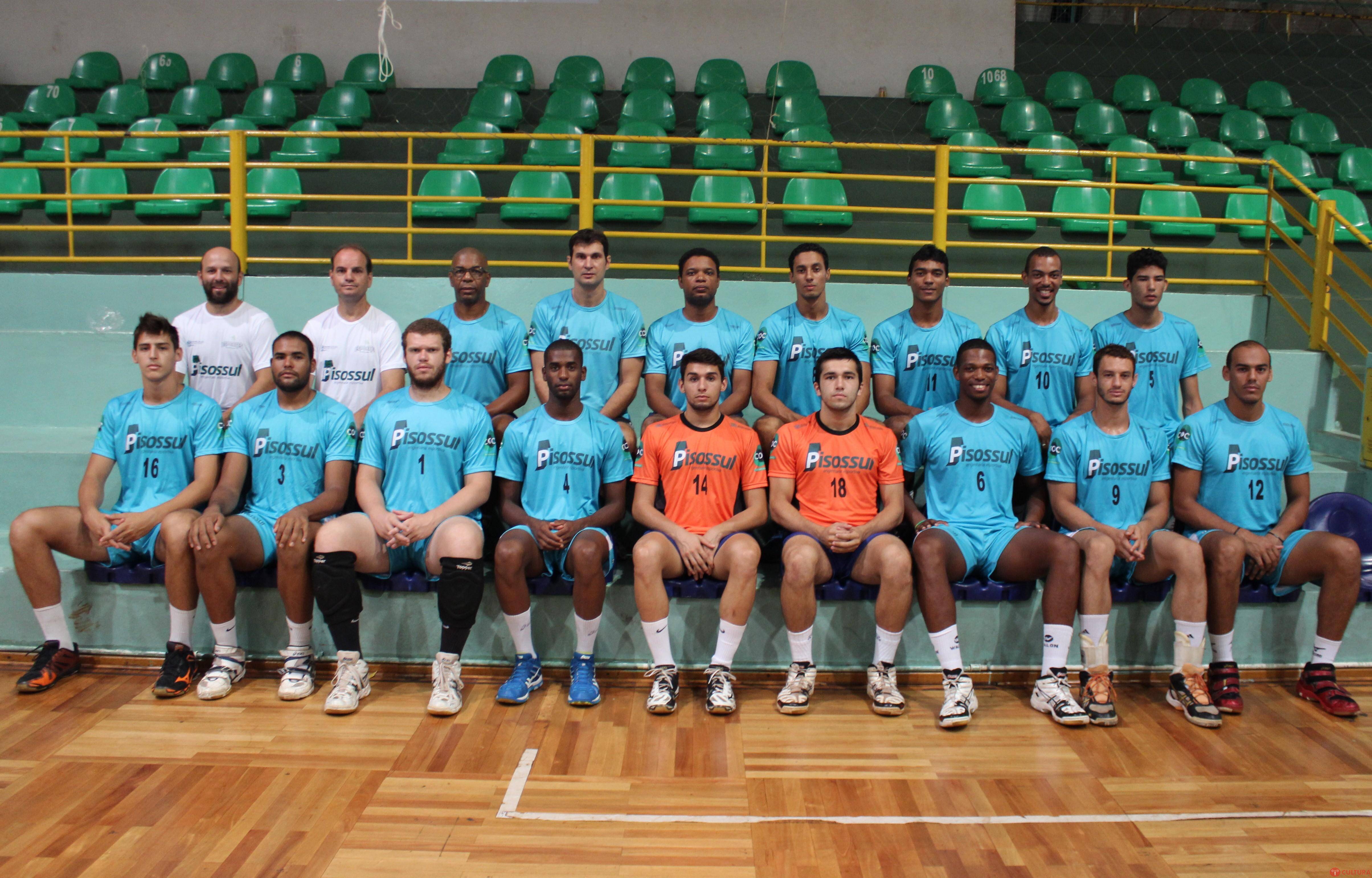 Foz do Iguaçu Voleibol feminino vence e elimina Curitiba no tie-break –  Rádio Cultura Foz – AM 820