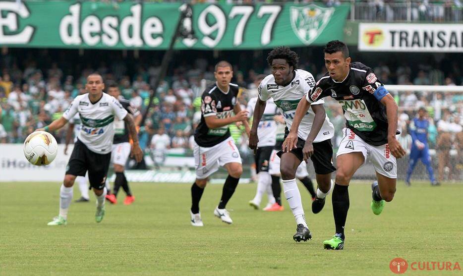 Coritiba vence o Operário e se aproxima do acesso para Série A