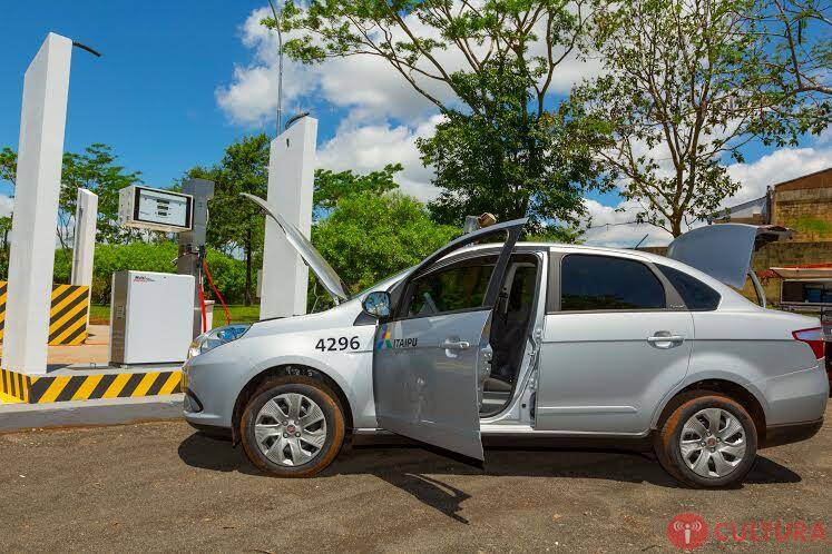 Carro movido a “titica” de galinha fará parte da exposição da Sobre Rodas