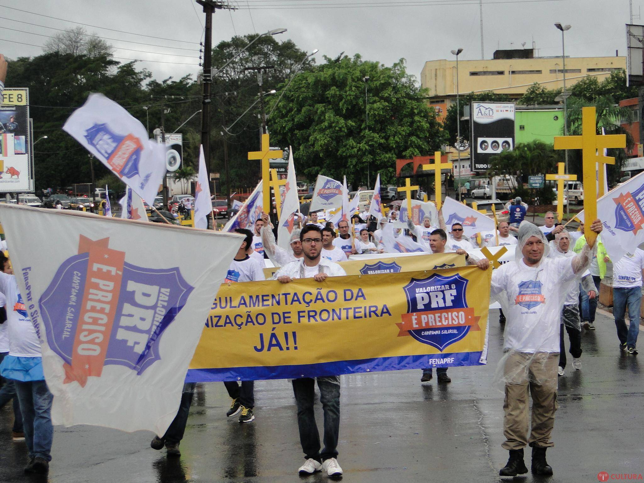 PRF faz manifesto em Foz