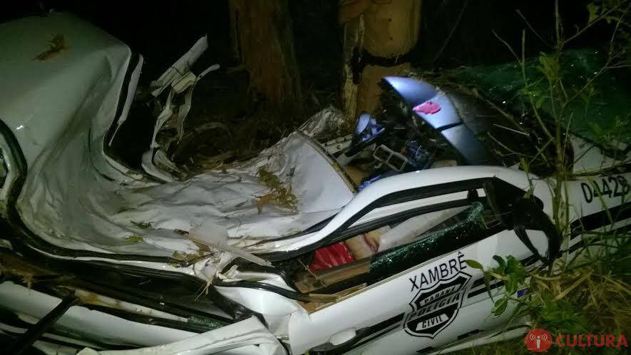 Policial civil e um detento morrem após acidente de trânsito