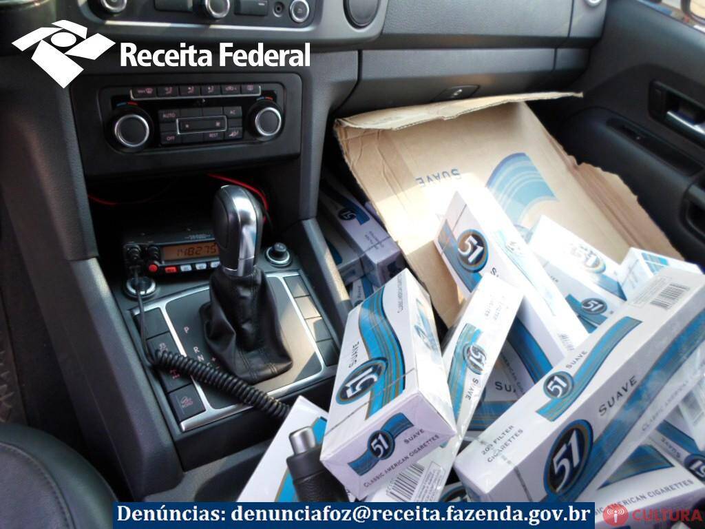 Ação da Receita Federal resulta na apreensão de três veículos e R$ 146 mil em cigarros e eletrônicos