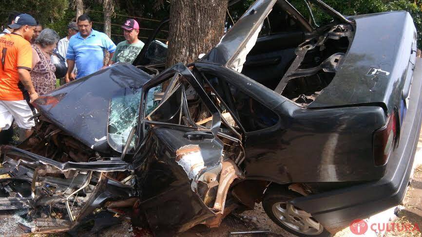 Acidente deixa dois mortos na Avenida General Meira