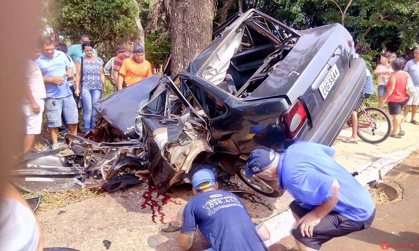 Acidente deixa dois mortos na Avenida General Meira