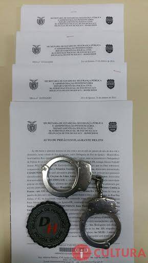 Dupla é detida acusada de matar a pauladas uma jovem em Foz
