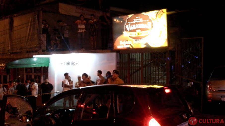 Jovem é morto a tiros no centro de Foz