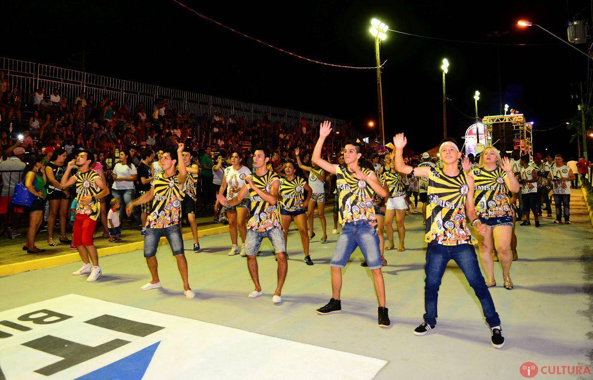 Fotos da Terceira noite de Carnafalls 2016