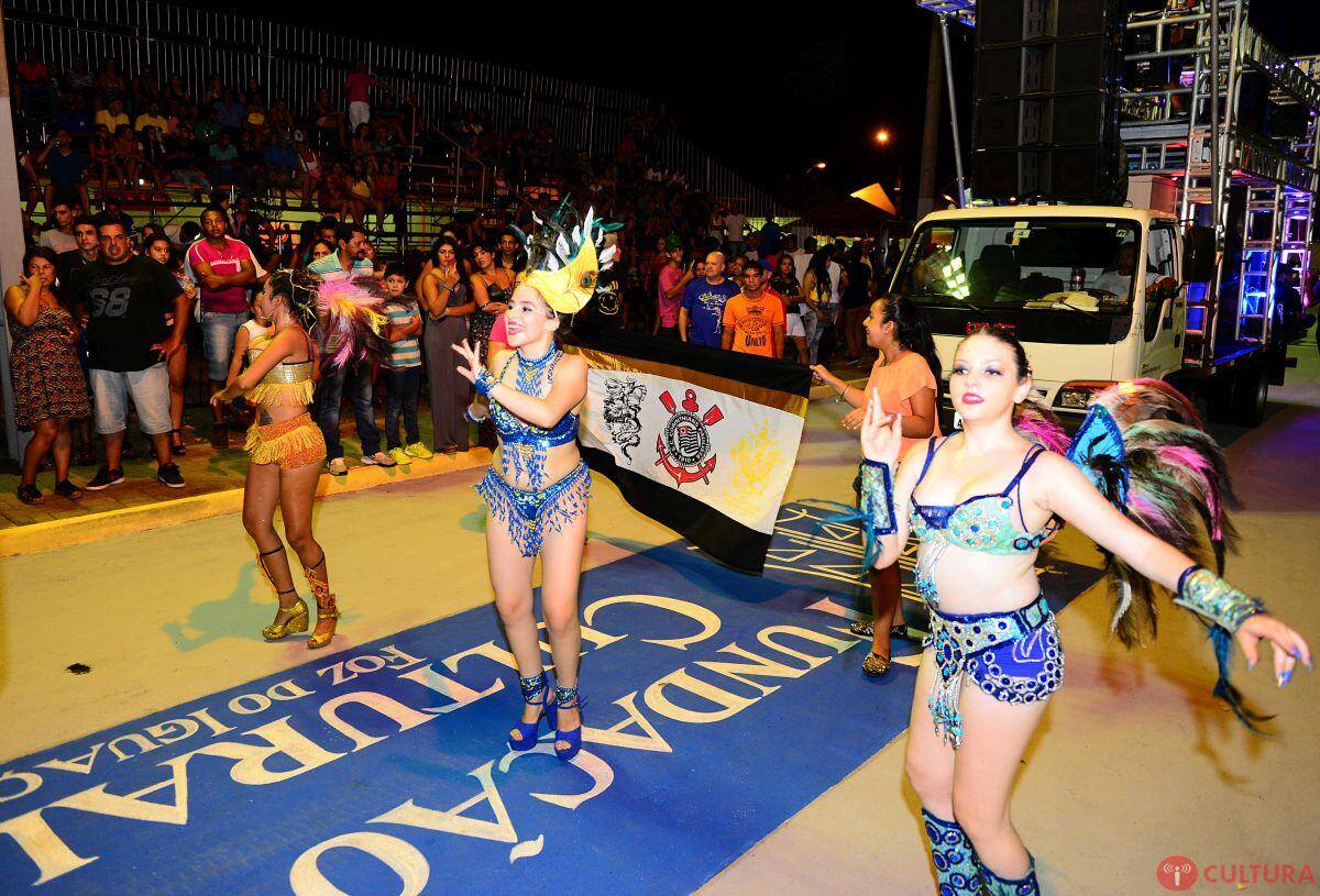 Fotos da Terceira noite de Carnafalls 2016