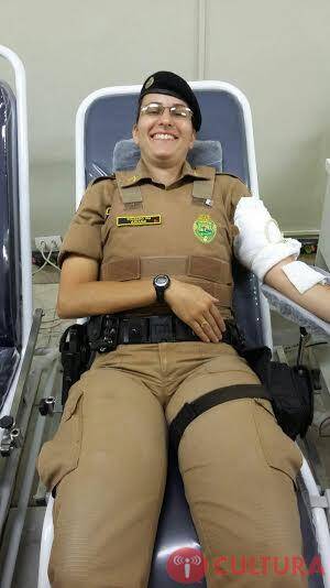 Policias militares femininas doam sangue em homenagem ao Dia da Mulher