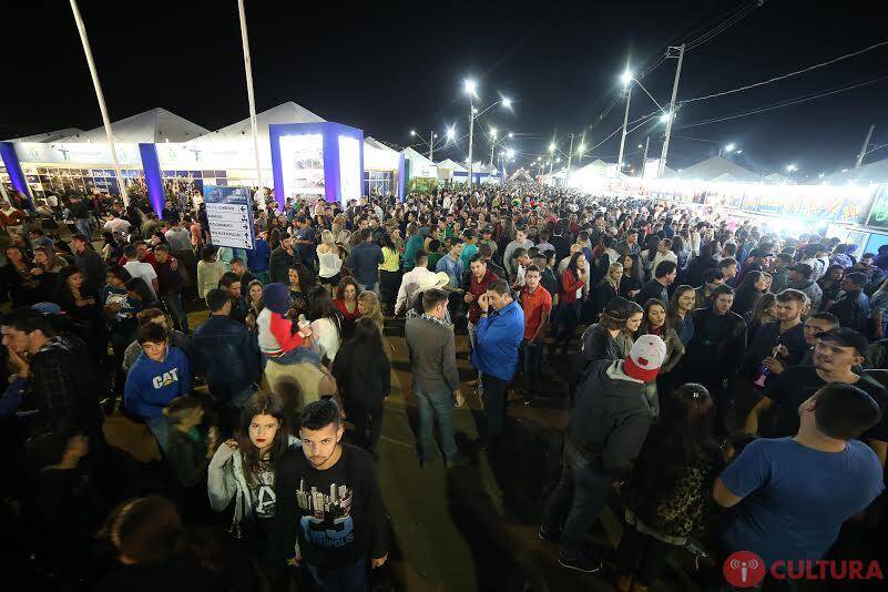 Fespop supera expectativa na abertura