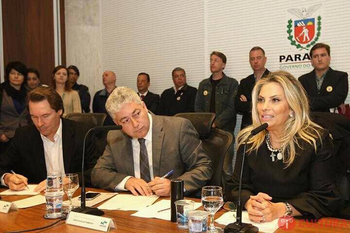 Secretários de estado e representantes de municípios debatem o revezamento da Tocha Olímpica