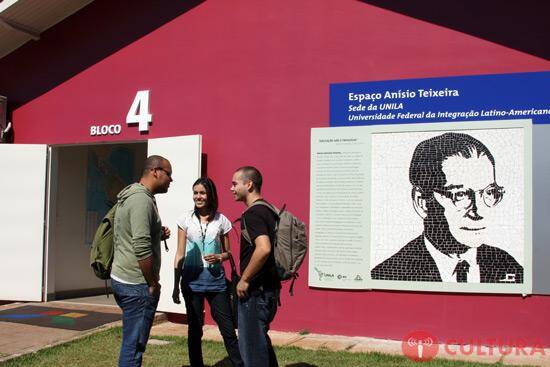 Editora da Unila organiza série de palestras abertas ao público