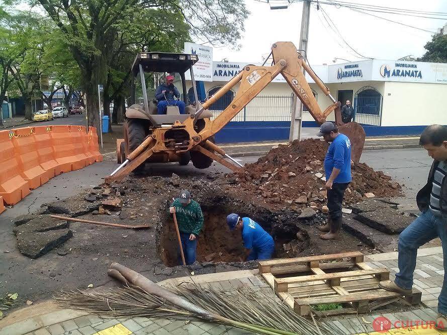 Rua Castelo Branco com a Xavier da Silva está interditada