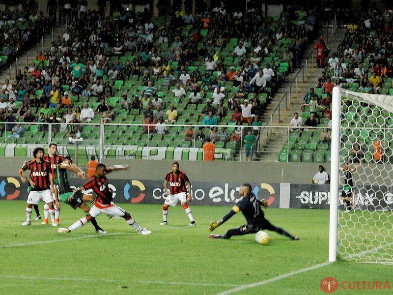América-MG bate o Atlético-PR e deixa a lanterna