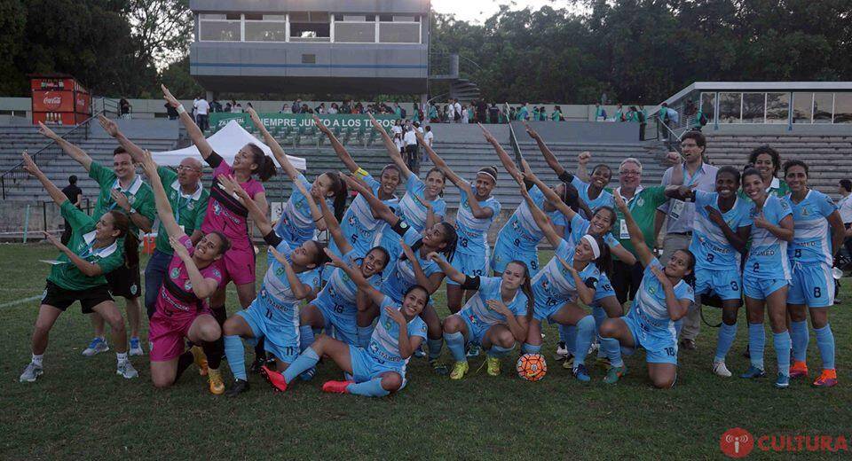 Libertadores: Confira imagens e gols da vitória do Foz