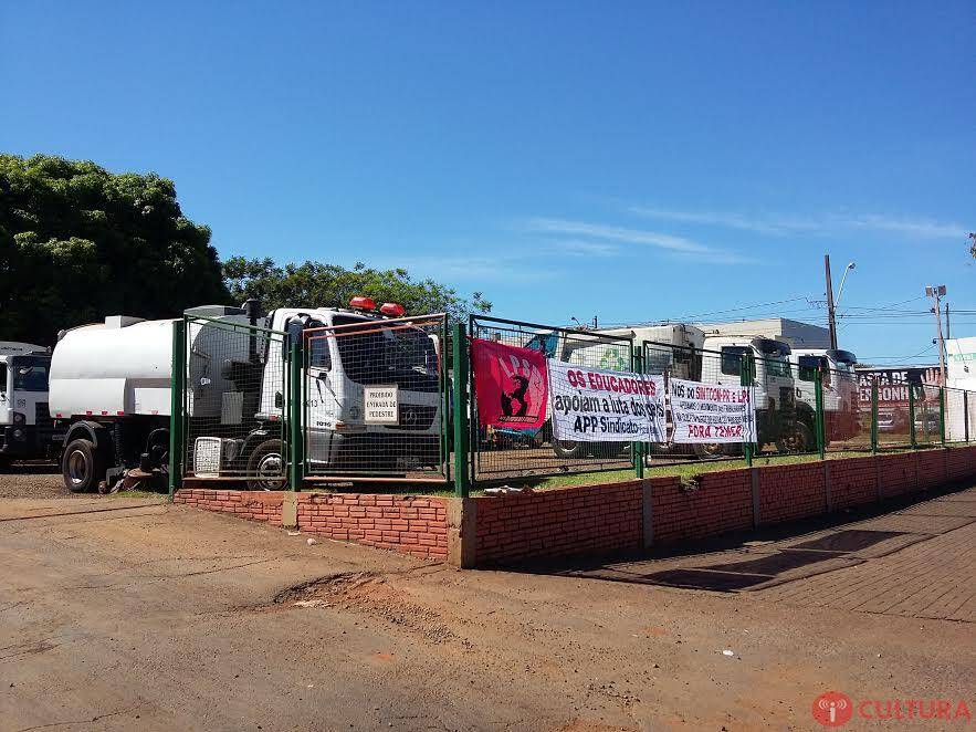 Coletores de lixo param novamente, por tempo indeterminado