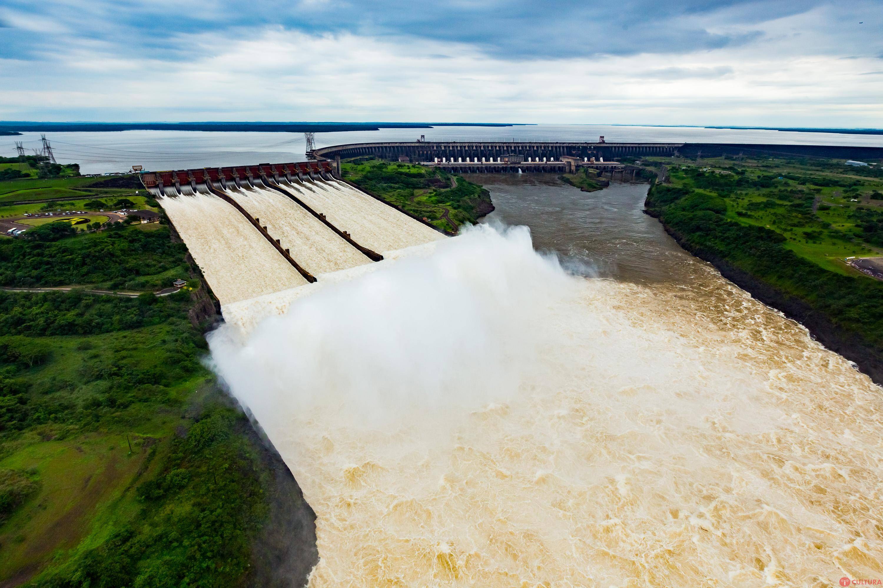 33 anos de operação: Itaipu produz hoje 374 vezes mais do que em 1984