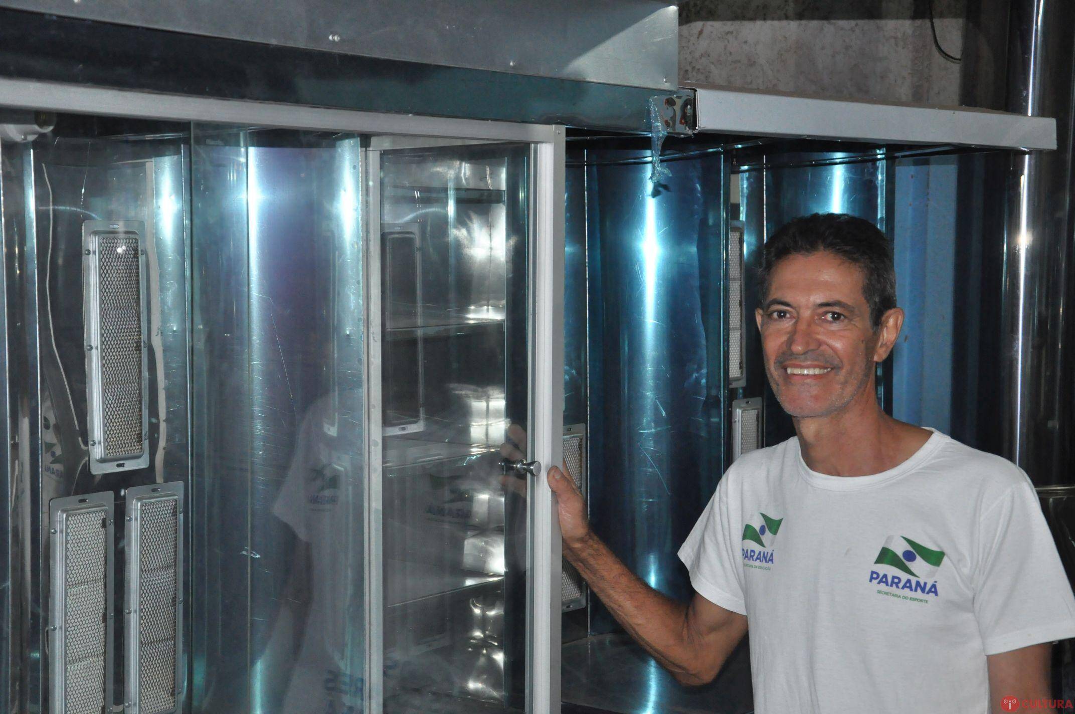 Iguaçuense transforma ideia em negócio de sucesso com máquina de  shawarma