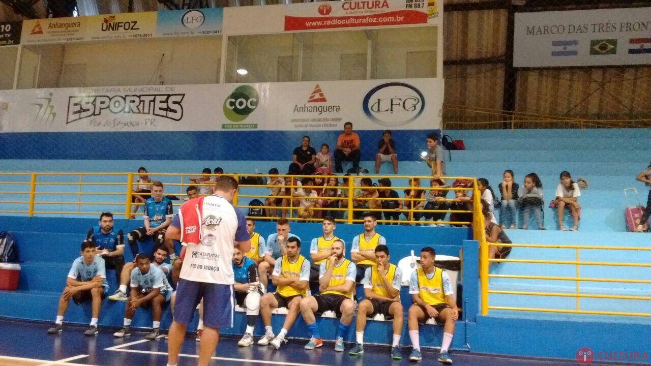 Vitória coloca na vice liderança da Liga Nacional