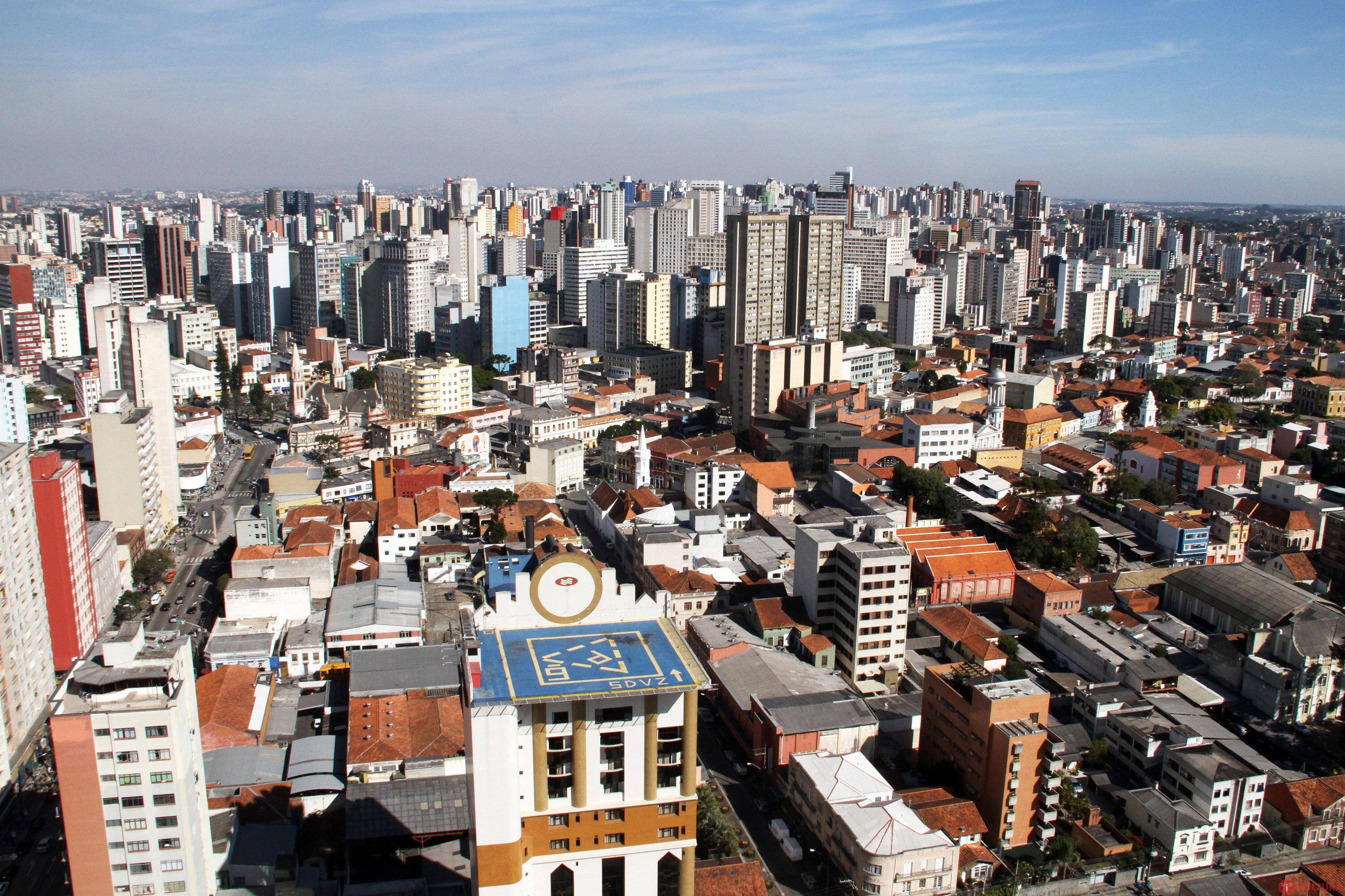 População do Paraná chegará a 12,2 milhões, com mais idosos