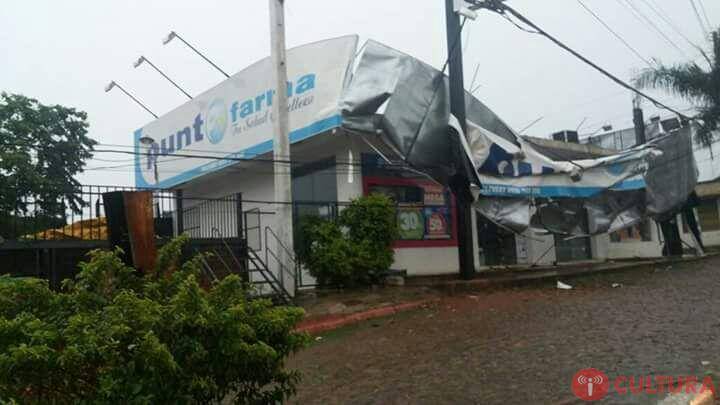 Vendaval causa destruição em Cidade  do Leste, no Paraguai