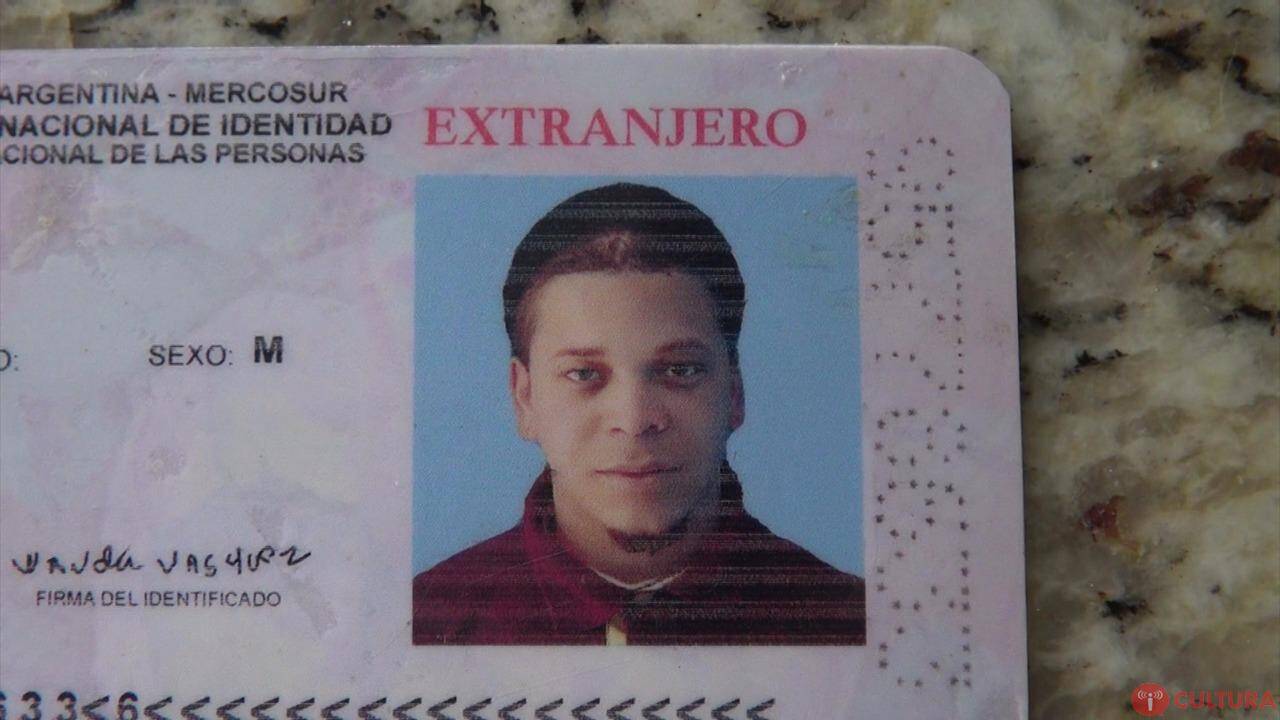 Dominicano é preso com maconha em carro roubado