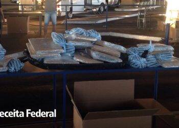 Arma e mercadorias são apreendidas na Ponte da Amizade