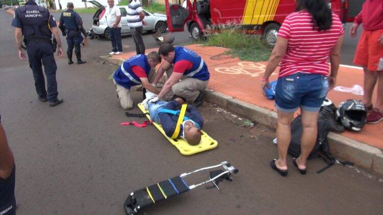 Motociclista fica ferido em acidente Avenida Ranieri Mazzilli