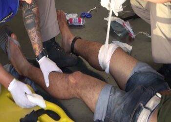 Homem é baleado em frente a casa na Av. República Argentina