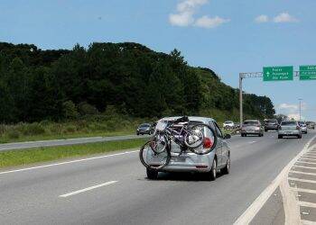Saiba como transportar bicicletas e evite multas