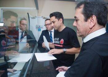 Acifi, OAB e Observatório Social pedem cassação do mandato de Dr. Brito