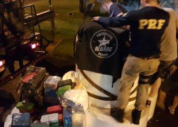 Motorista de Foz é preso com 130 tabletes de crack em Céu Azul